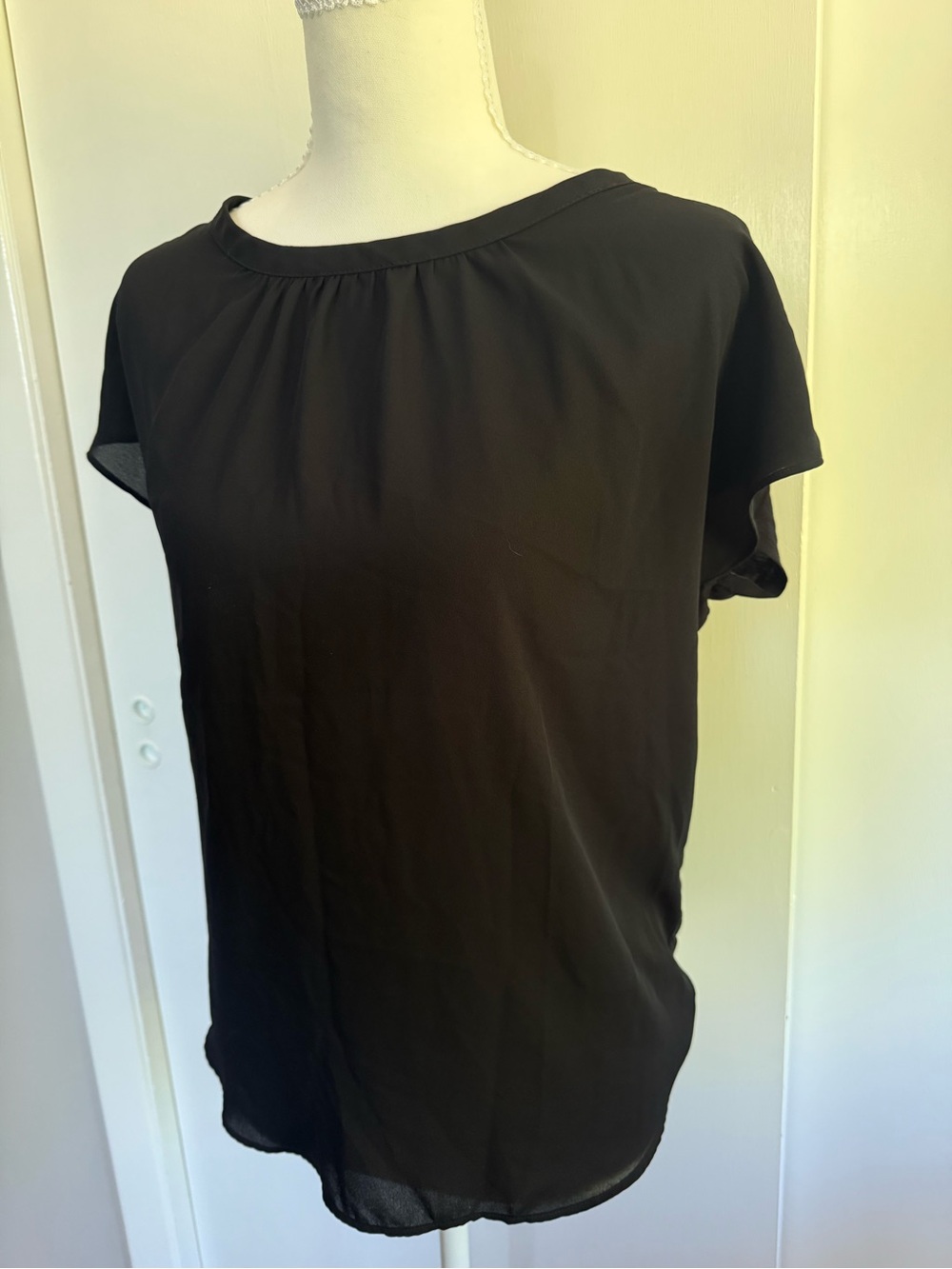 LOFT Black Short Sleeve Gathered Neck Blouse